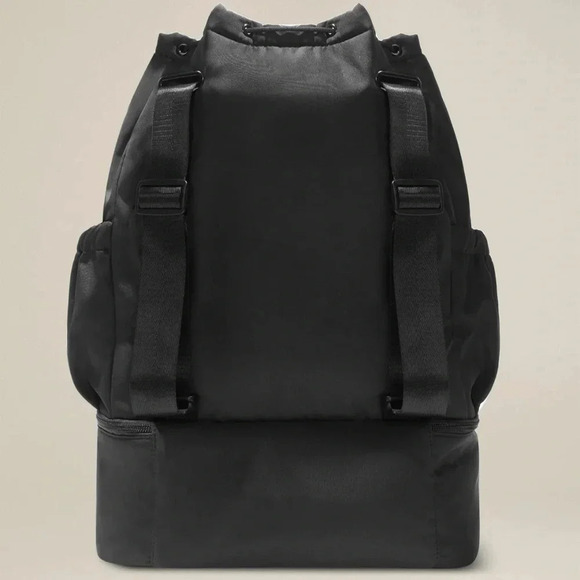 Beyond yoga black convertible gym bag NWT NIB - Picture 3 of 9